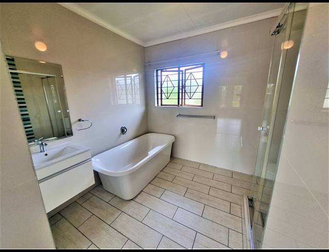 3 BEDROOM TOWNHOUSE TO LET IN PAULSHOF